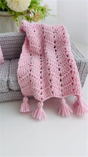 Crochet Doll Couch PATTERN, Amigurumi Furniture (PDF Pattern)