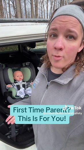 When you transition your baby from the infant carrier car seat to a larger convertible or all-in-one seat, you may notice a difference in how the harness fits at the hips! That’s okay-these seats are made to fit a much broader size range of child. #cpst #carseatsafety #baby #mom #dad