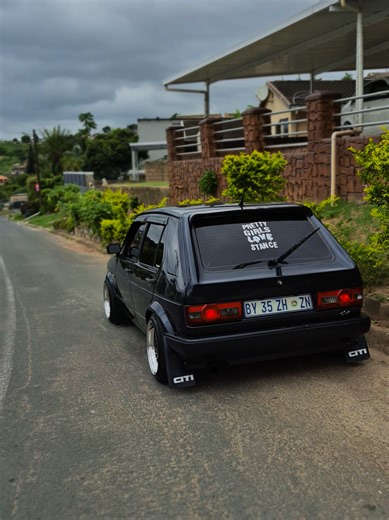 Explore the Beauty of Stunning Lady Portraits