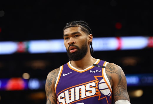 Trade Idea Sends Suns' Nick Richards, Royce O'Neale to Lakers for 24-Year-Old Forward