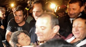 Girl falls into pit, 23 meters, and survives