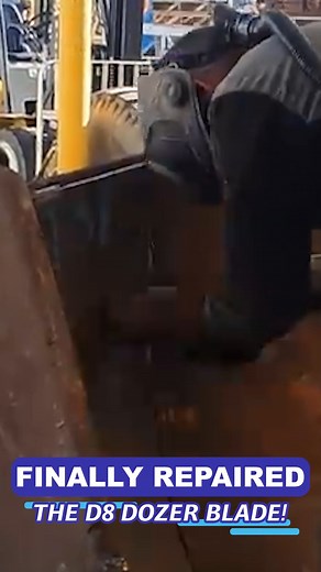 114K views · 1.6K reactions | Tacking Side Skins on the D8 Dozer Blade #reels #repair #engineering | Cutting Edge Engineering Australia | Facebook