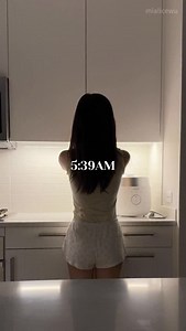 420K views · 3.3K reactions | Happy Thursday! 並Get ready with me for a 4am asmr morning routine and let’s enjoy the day with all peace in mind ✨ #asmr #vlog #explore #grwm #skincare #selfcare #morningroutine #morning #dayinmylife #usa #bostonlife #collegelife #thatgirl | Alice Wu | Facebook