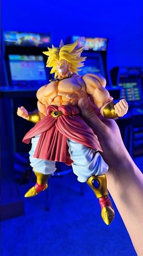 ZT Toys Broly E S E N C I A Edition