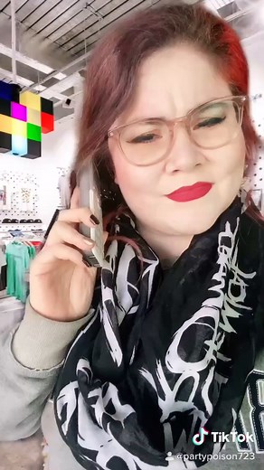 Retail Customer Service Representative Interaction