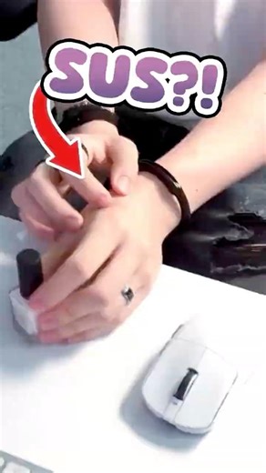 VTUBER Painting His Nails Turns SUS... 😳 #vtuber #anime
