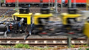 Secure data transfer between trains with the 5G mobile radio system -...