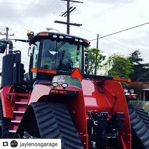 87K views · 871 reactions | Don't miss Jay Leno driving a Quadtrac on Jay Leno’s Garage: EXTREME!!!  @case_ih Episode coming soon to an internet connection near you #caseih #quadtrac #jaylenosgarage #repost | Octane Press | Facebook