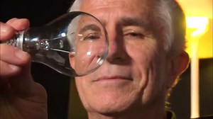 2.6K views · 13 reactions | La petite histoire des ampoules électriques | Juste Fais-le | Facebook