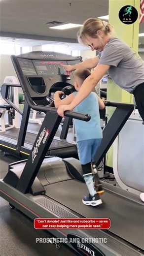 SMALL LEGS, BIG DREAMS 💫 Running again with a prosthetic leg 💖 #LittleWarrior amputation