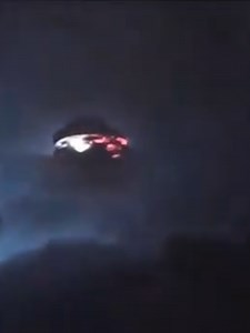 Check it out My Fellow Finders follow,repost and watch this video until the end for a enhanced view of this anomaly. We found a unknown object while observing the #sky during a thunderstorm. What if Comet 3I/ATLAS isn't just a rock from space,but a mothership dropping off 👽 races on earth for vacation. From Reptilians pulling strings to Nordics guiding humanity which one's secretly running the show? Spill your wildest theory or pics of personal encounter below! #UFOSighting #Alien #uap #ufo