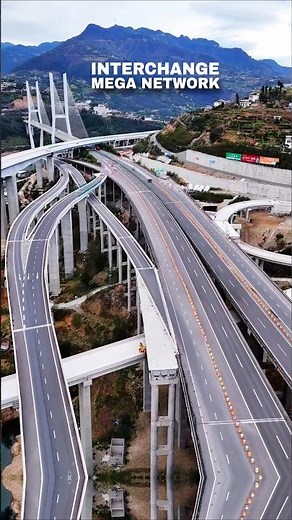 Sky High Bridges 😱 China’s Fengjie Interchange Mega Network