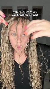 1M views · 6.6K reactions | If you break the cast before it’s dry, your hair will more than likey finish drying puffy and frizzy. #wavyhaircare #wavyhairroutine #gelcast #haircast #wavyhairtips #wavyhaircaretips #wavyhaircareforbeginners #wavyhairstyling #wavedefinition #frizzyhairtips | MoonstoneSeven LLC | Facebook