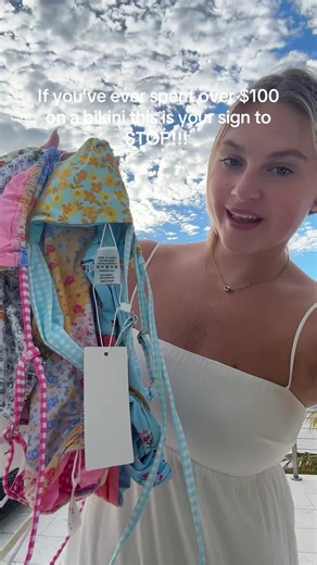 Affordable bikinis for the girls who are sick of spending $100s on one bikini! #affordablebikinis #wheretobuyaffordablebikinis #bikiniset #europeansummerswim