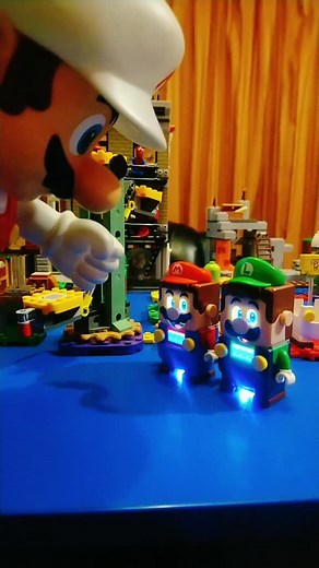 Lego Mario y Lego Luigi on TikTok