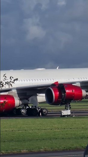 G-ECLC European Cargo Airbus A340-600 engine maintenance