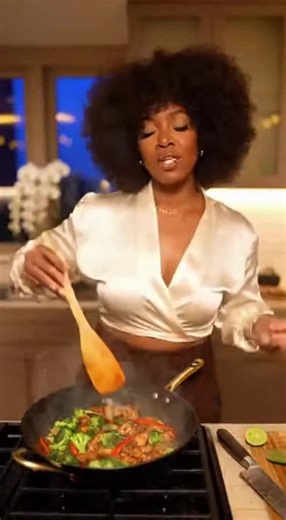 Vibes with Auntie T real talk Vibes. #AuntieTok #GrownWomanEnergy #SoftLifeAuntie #auntiewisdom