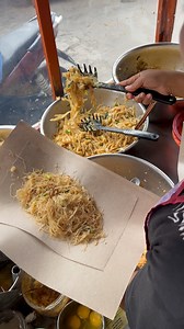 147K views · 769 reactions | Sarapan pagi Pasar Tanah Kongsi Kota Padang #miegoreng #kwetiau #sarapan #sarapanpagi #lapiakburuakkulinersumbar #kulinersumbar #padang | Lapiak Buruak Kuliner Sumbar | Facebook