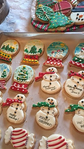 Rickus Janse van Rensburg on Instagram: "This is so nostalgic! Do you miss these times? 🍫🎅🏻 📸: @festiveholidaycheer on tiktok! #winterwonderland #snowtime #winterfairytale #hollyjolly #hygge #christmasdecor #snowytrees #winterpictures #snowy #seasonal #allwhiteeverything #hyggeligt #christmaspictures #winterlover #cozyseason #snowflakes #autumnwinter #cozy #snowweather #snow #warmandcozy #xmas #merrychristmas #christmasmood #everythingwhite #winterweather #sweaterweather"