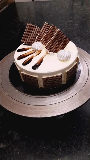 square shape chocolate garnishing beautiful cake design decoration ideas