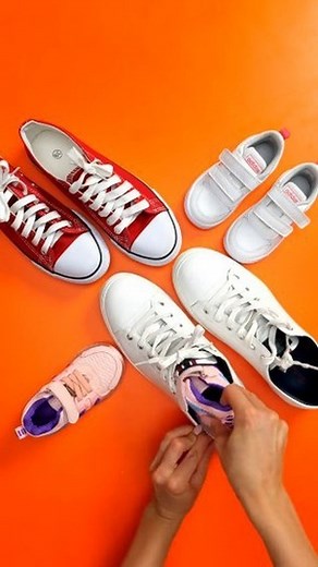 5-Minute Crafts on Instagram: "Simplify your packing routine with these tips ✈️ ⠀ ⠀ ⠀ #travelhacks #hacks #packing #travel #trip #lifehack"