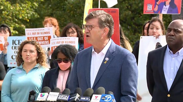 North suburban residents, local leaders speak out on escalating immigration enforcement