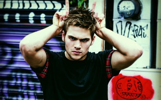 【720P】Dylan Sprayberry Photo Shoot 幕后花絮