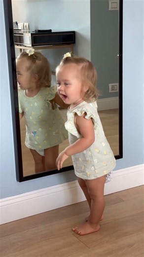 That girl in the mirror keeps copying me! 😤🤣 #babyalisa #funnybaby #funnyshorts #babyreaction