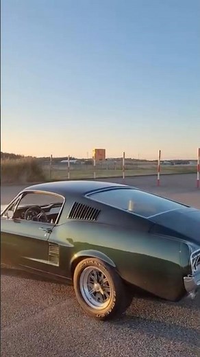 1967 Ford Mustang fastback idling small block 67 68 1968 fast back Bullitt bullit movie car