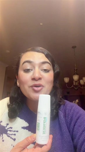 Biofreeze Professional Colorless Pain Relief Roll-On provides a cooling sensation designed to help relieve discomfort from simple backaches and knee soreness. The mess-free roll-on applicator allows for easy, targeted use anytime, anywhere, without staining or residue@BioFreeze #TikTokShopUSA #tiktokshopcreatorpicks #ActiveLifestyle #WellnessEssentials #EverydayComfort