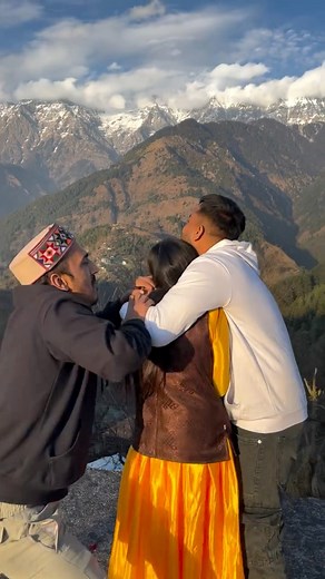 117K views · 2.7K reactions | model ko door kr diya 藍藍 | LKS vlogs | Facebook