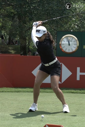 Experience real high-speed footage captured at 1000fps—exclusively on iCLOO.