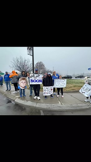 Carthage, you showed UP!🐯 The fog, mist, and chilly temps didn’t slow down our Tiger fans one bit. What a send-off for our boys! Huge thanks to Carthage PD and the Carthage Fire Department for the incredible escort. Let’s keep the energy rolling… Go Tigers!!! 💙 ##TigerPride #WeAreCarthage | Carthage R-9 School District