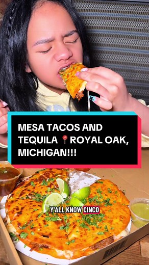 Okayyyy these soft serve margaritas at Mesa Tacos & Tequila were actually CRAZY 😮‍💨🍍🍓🍹 We tried the pineapple chamoy soft serve margarita and the pineapple & strawberry twist and both were SO good 🔥 sweet, refreshing, creamy, and perfect for the warm weather. And that molcajete? Yeahhh… packed with flavor 🤤👏🏽 But let’s talk about that birria pizza too 😭🔥 cheesy, crispy, loaded, and even better dipped in consommé. Mesa definitely understood the assignment. If you’re in the Metro Detroi