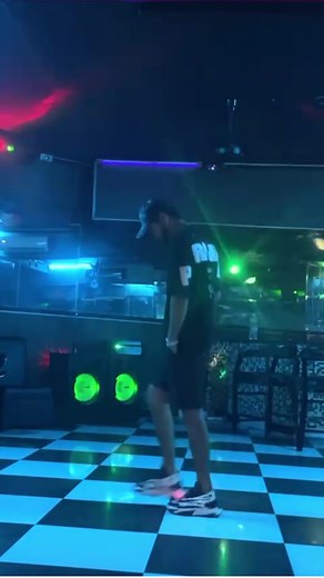 Shuffle Dance Routine with Original Mask Man