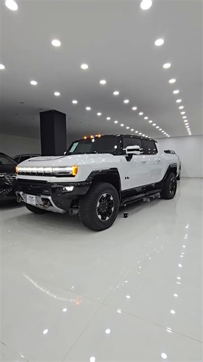 Hummer EV Edition 1 2022. Electric Supertruck