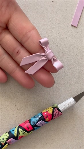 Polymer Clay bows! | Christmas Craft