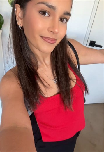 Miniskirt Styles for Your Night Out