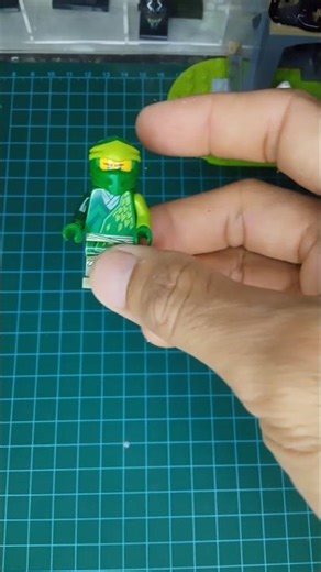 lego minifigures ninjago core lloyd..
