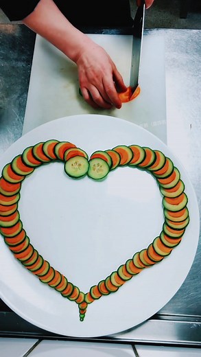 77K views · 1K reactions | Cucumber design skills ery easy cutting Art #art #cravings #cravings #vegetables #decoration #FoodTransformation #ASMRcutting #foodart #edibleart #Amazing #ArtOnPlate #EdibleArt #saladrecipe #satisfying #cuttingshapes #americanfood #artwork #usa #usafoods | Rahul Pandey | Facebook