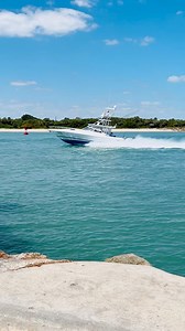 Fort Pierce Inlet watching the boats go by 🛥️💦 🚤💦⛵️💦#hutchinsonisland #fortpierce #inlet #florida #boats #boatlife #islandlife | Hutchinson Island Florida
