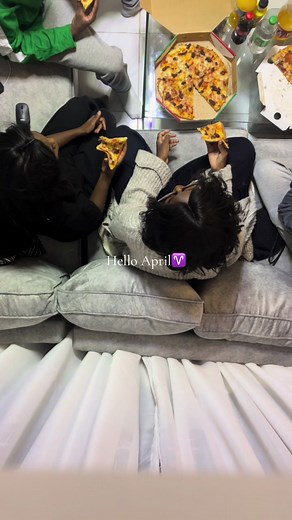 Weekly Vlogs: Fashion, Social Moments, and More