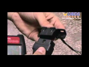 How to use D900 CANBUS OBD2 Live PCM Data Code Reader.mov