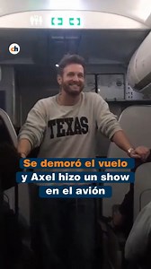 🎙️ A pocas horas del show de Axel en el Teatro Gran Rex, el cantante sorprendió a los pasajeros de un avión al interpretar varios de sus temas en el aire. 🛩️ Un vuelo proveniente de Córdoba se demoró por la tormenta eléctrica y Axel fue el encargado de ponerle onda a esa espera que los sorprendió en pleno viaje. 👏 El músico cantó acapella y los pasajeros disfrutaron de su mini show improvisado en el pasillo del avión. Algunos grabaron la secuencia y rápidamente se viralizó en las redes social