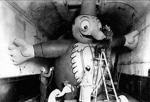 Balloons Over Broadway