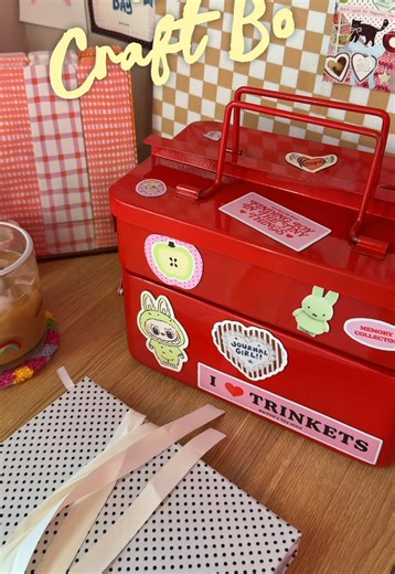 Create Unique Magnetic Crafts with DIY Techniques