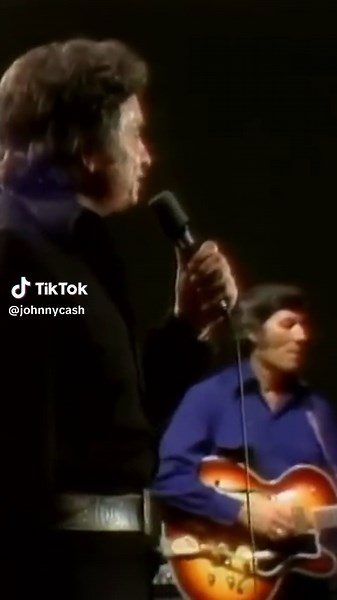 On this day in 1974, Johnny Cash brought music and hope to Nashville's Tennessee State Penitentiary. The performance was aired on national television and also featured performances by Linda Ronstadt, Roy Clark, and Foster Brooks. 📺 🎶