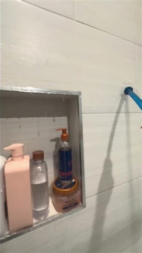 How Do You Quickly Clean a Glass Shower Without a Mess?