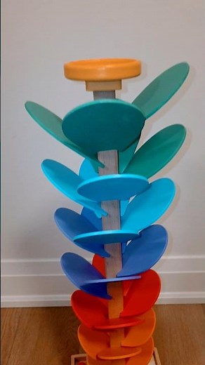 Satisfying Marble Run on Loop