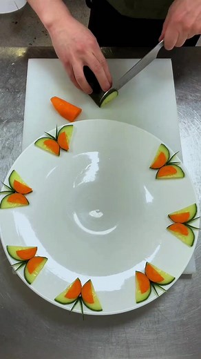 You are sure to love these fruit carving ideas😍 | Delicious fruits